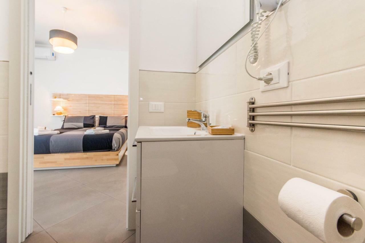 B&B Lo&G Lascari Kültér fotó