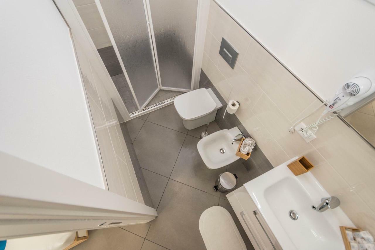 B&B Lo&G Lascari Kültér fotó