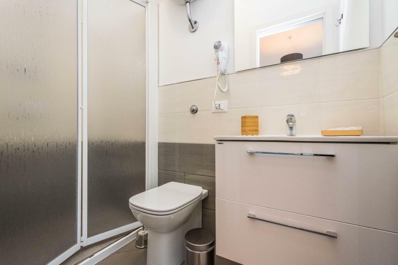 B&B Lo&G Lascari Kültér fotó