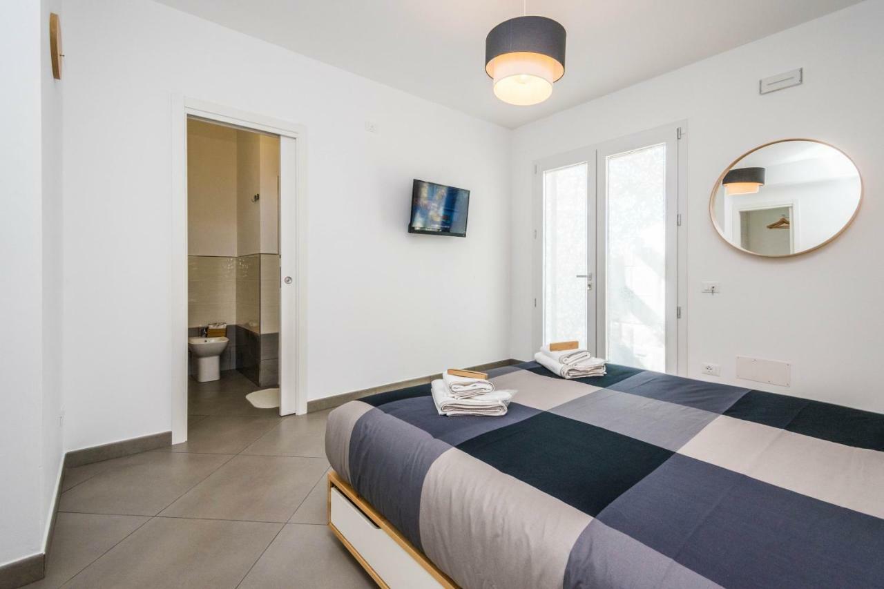 B&B Lo&G Lascari Kültér fotó