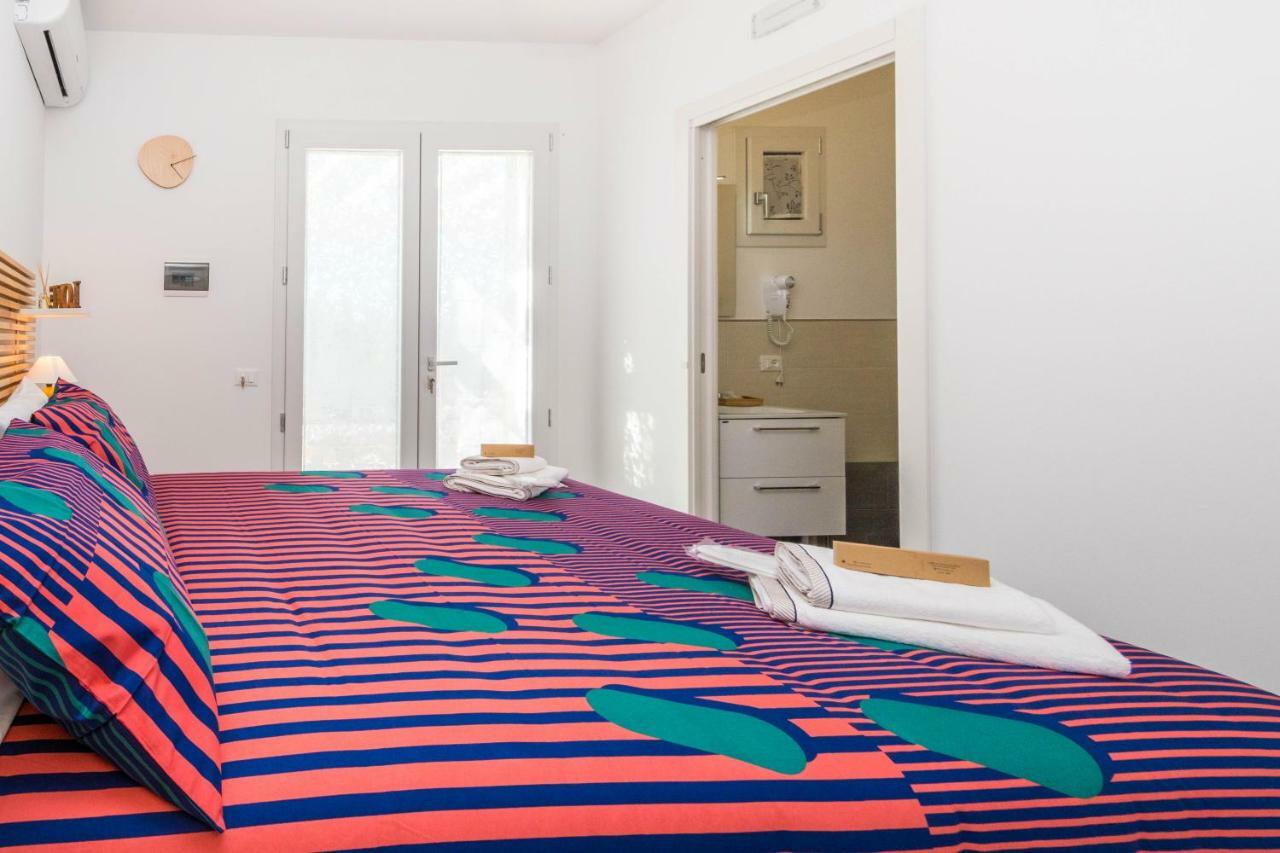 B&B Lo&G Lascari Kültér fotó