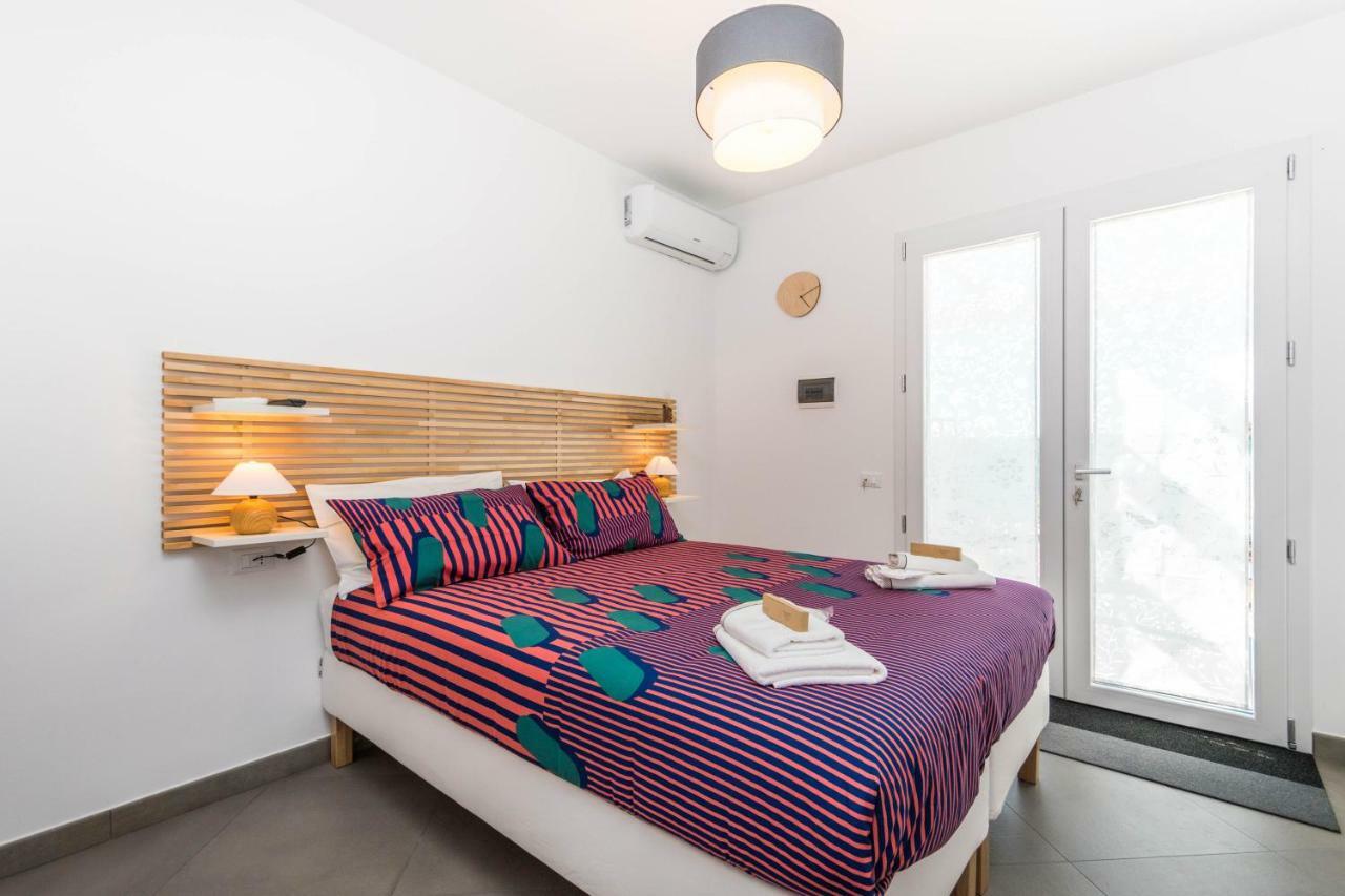 B&B Lo&G Lascari Kültér fotó
